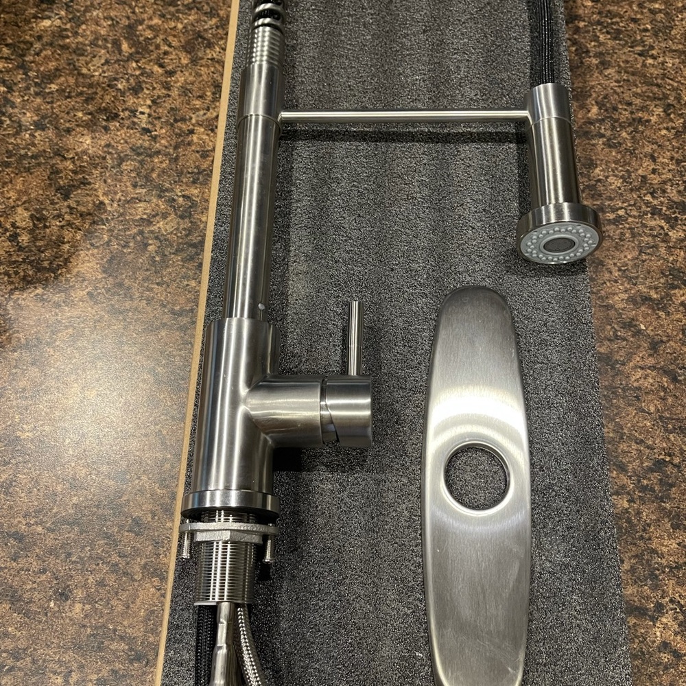 Kitchen faucet new